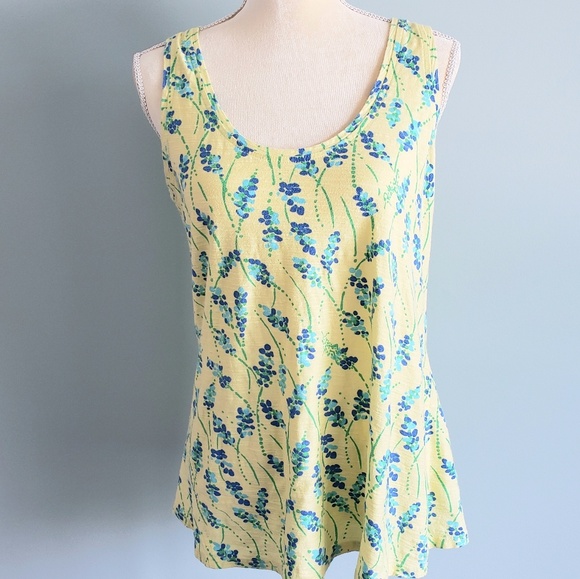 Lilly Pulitzer Tops - Lilly Pulitzer Flowy Tank